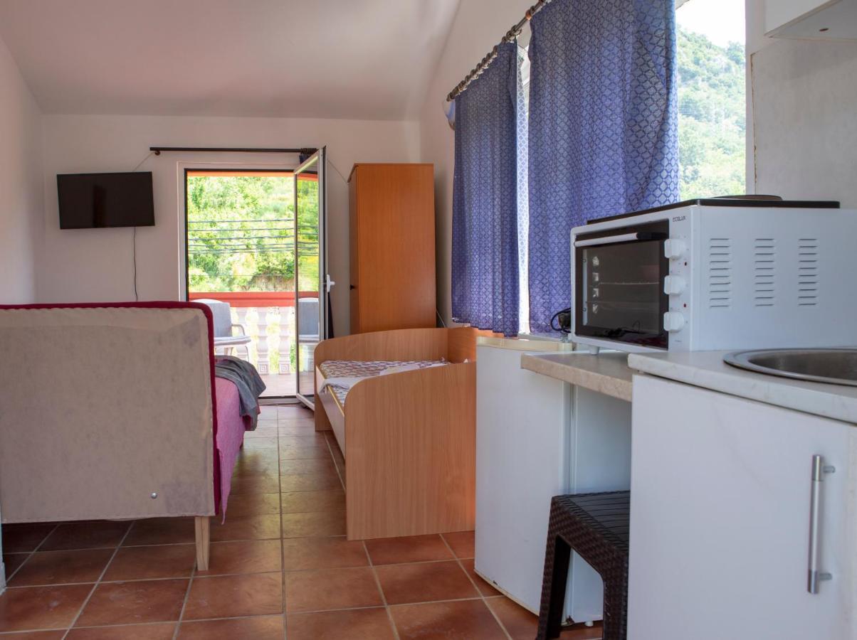Family Apartments Vukcevic Čanj 外观 照片
