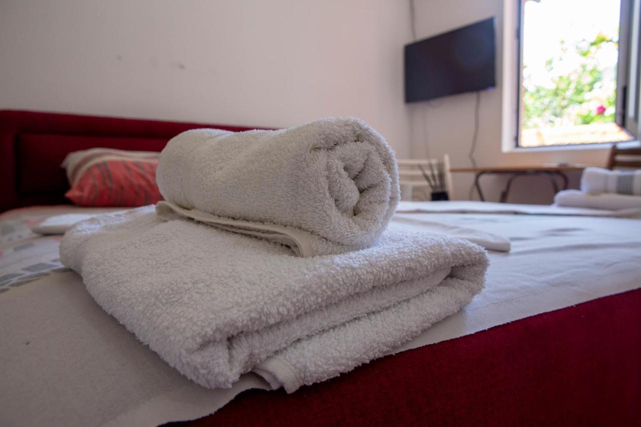 Family Apartments Vukcevic Čanj 外观 照片