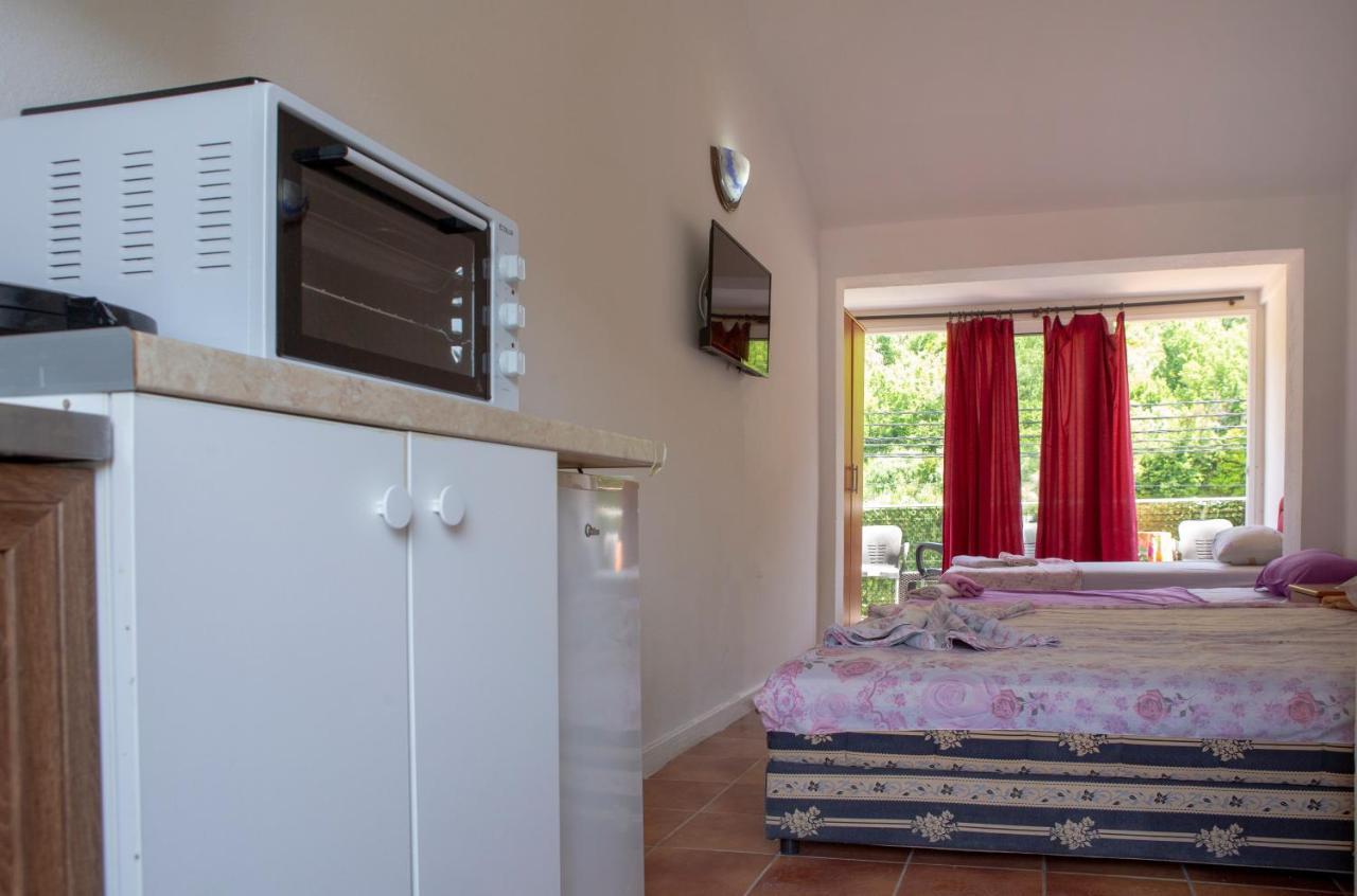 Family Apartments Vukcevic Čanj 外观 照片