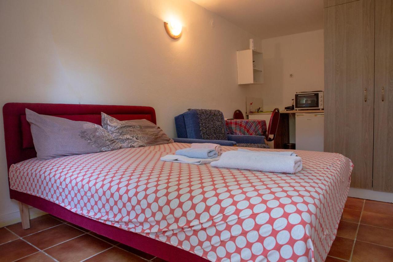 Family Apartments Vukcevic Čanj 外观 照片