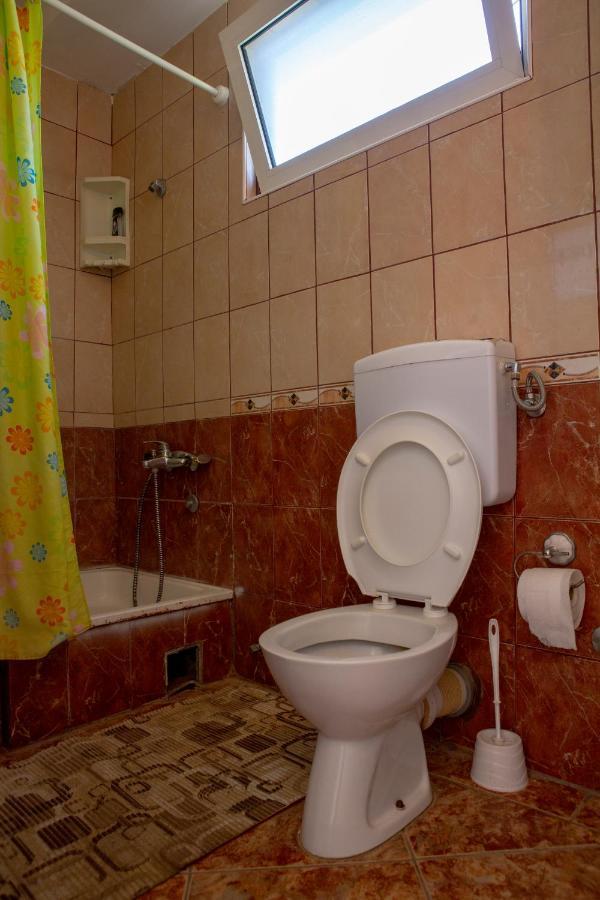 Family Apartments Vukcevic Čanj 外观 照片