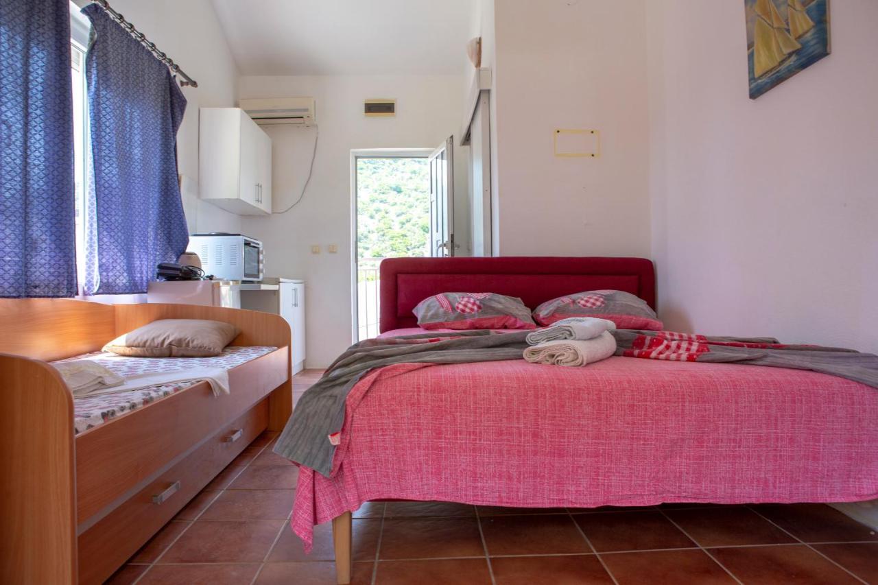 Family Apartments Vukcevic Čanj 外观 照片